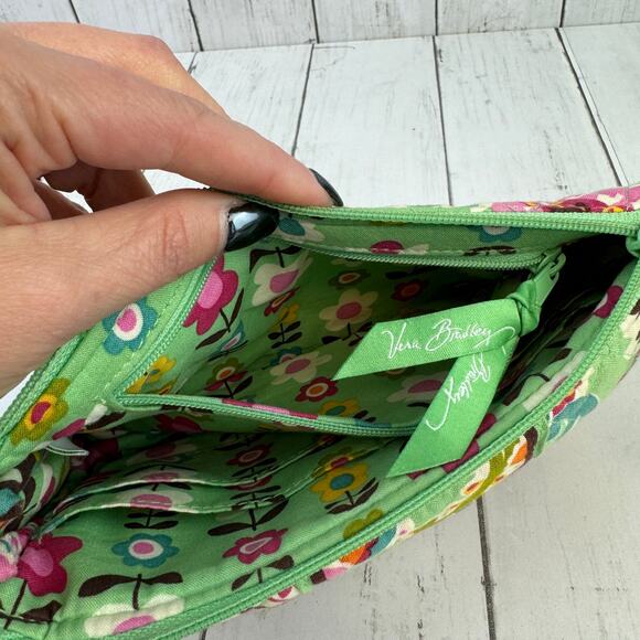 Vera Bradley Green/Pink Quilted Tutti Frutti Pushlock Wristlet Wallet - Picture 9 of 13